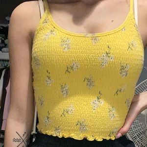 Floral ruffle cropped tank top